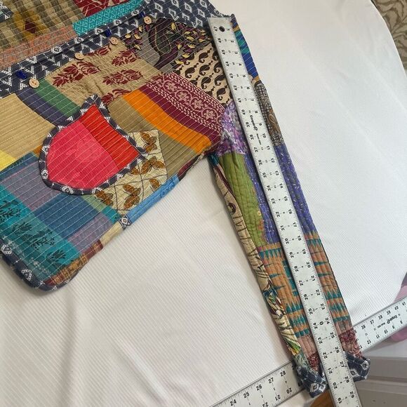 Quilted Jacket Women’s Floral Reversible Satin Kantha Art To Wear Boho One Size - Picture 6 of 12